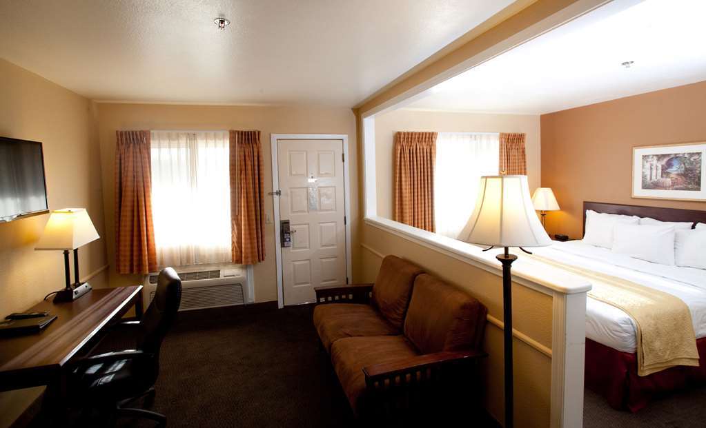 Red Lion Inn & Suites Cathedral City Palm Springs 部屋 写真